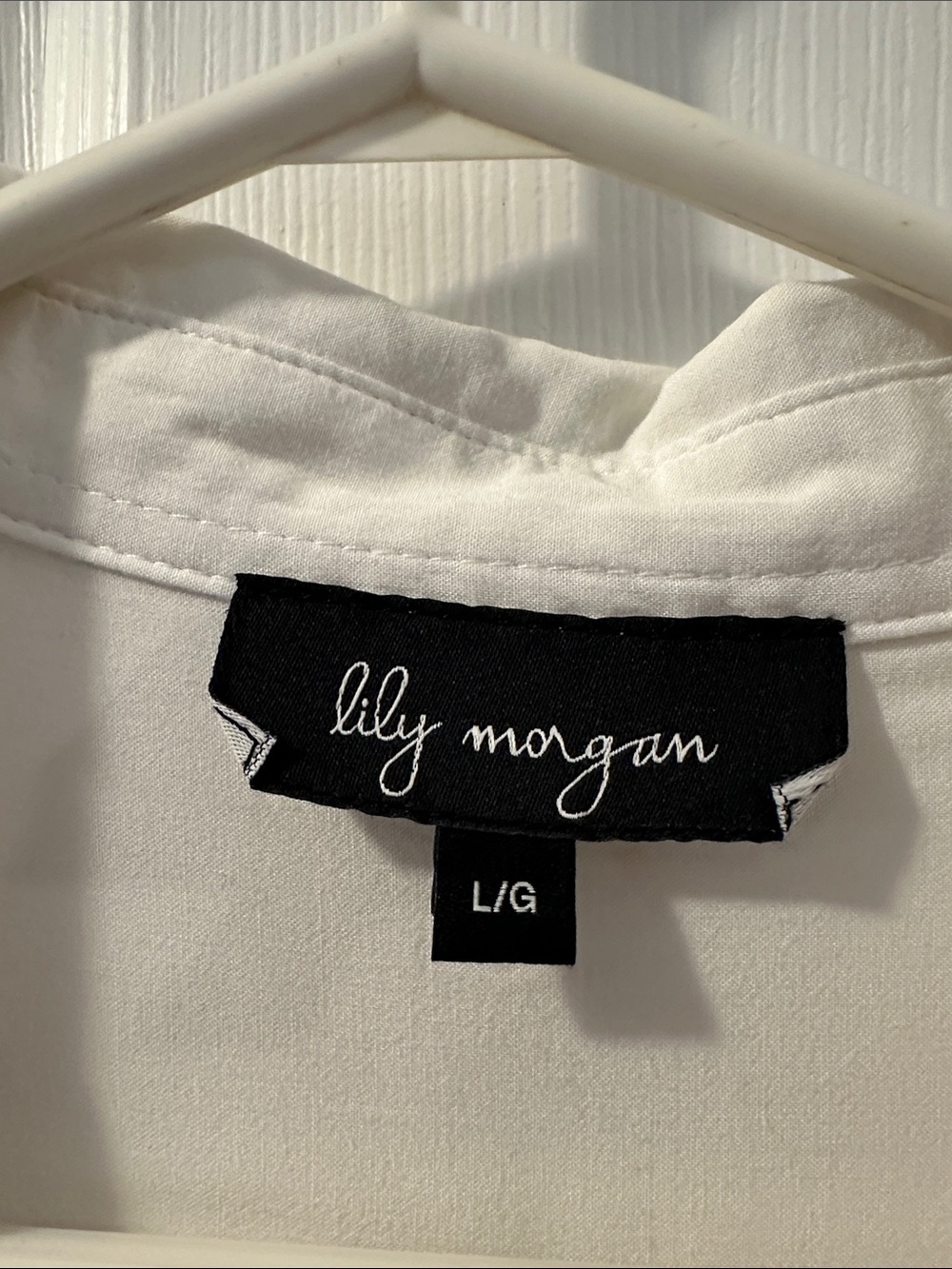 LILY MORGAN Silky Soft White Rayon Button-Up Blouse with Front Zip Pockets Sz L - Picture 4 of 10